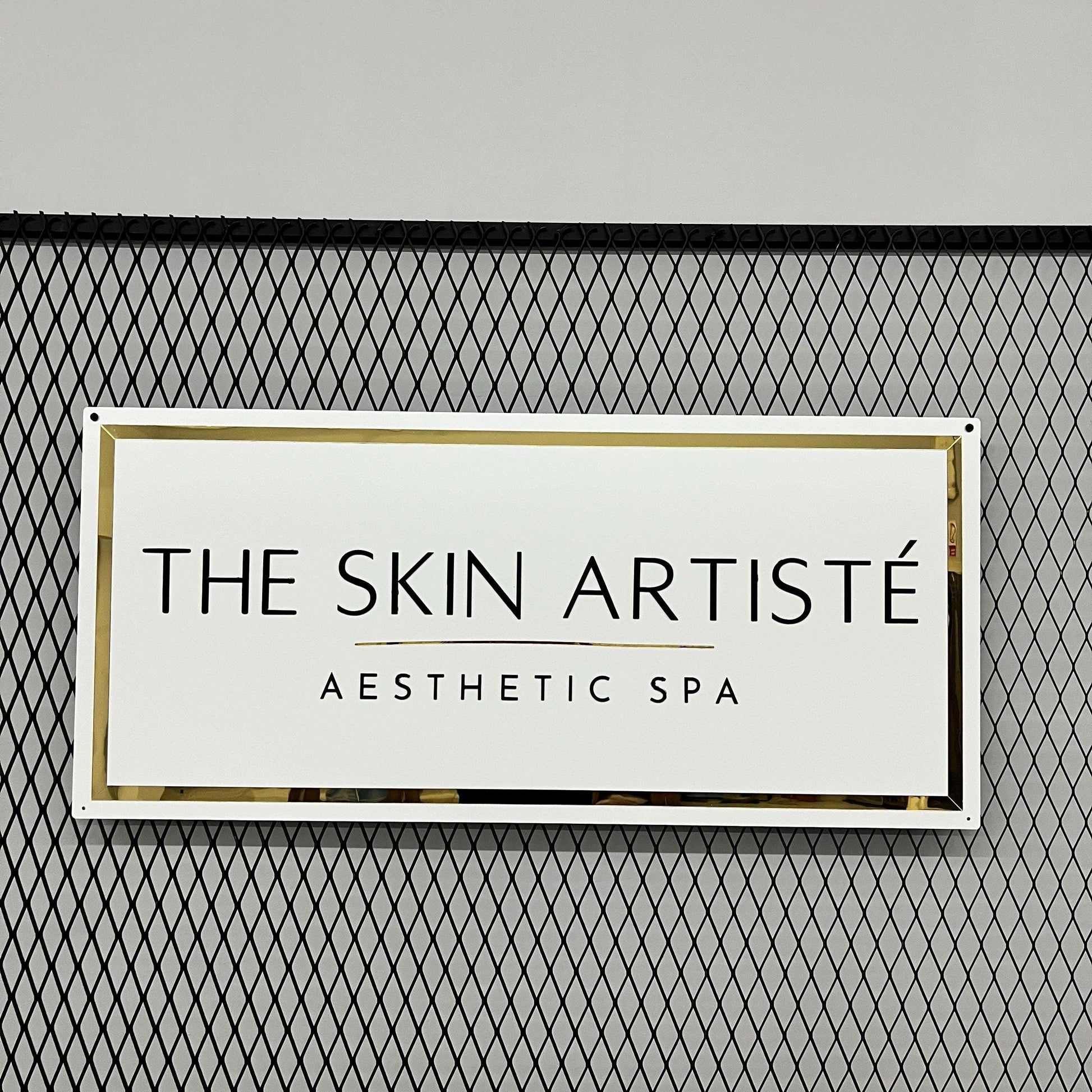 Rectangle Sign For Business Decor | White Background Mirror Sign