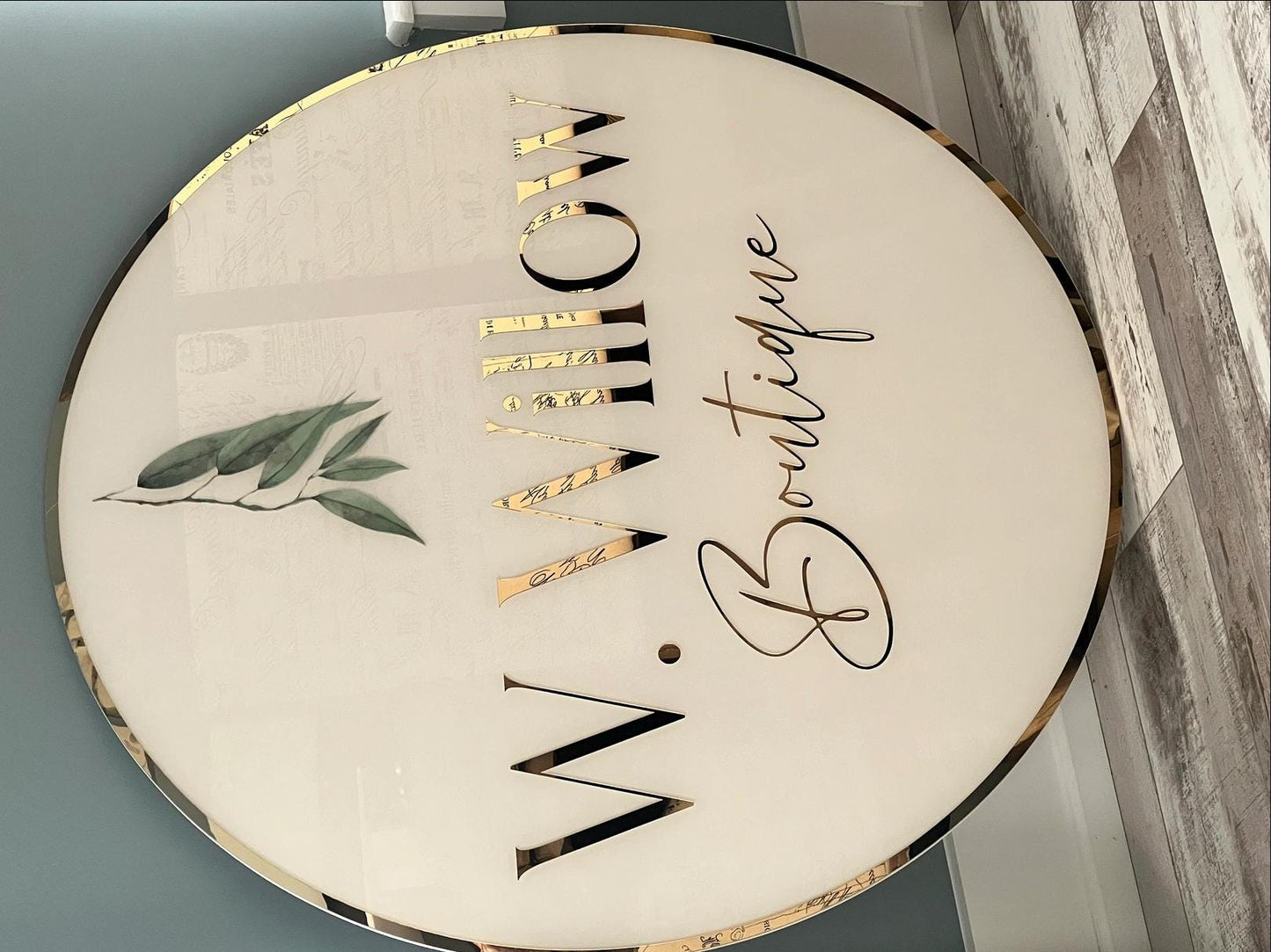 Custom Round Acrylic Salon Sign, Personalized Beauty Studio Wall Logo, Business Name Sign for Esthetician, Spa or Nail Room Decor